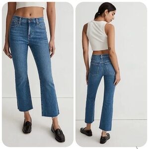 Madewell Jeans Women’s 26 Blue Mid Rise Kick Out Ankle Raw Hem LIKE NEW!